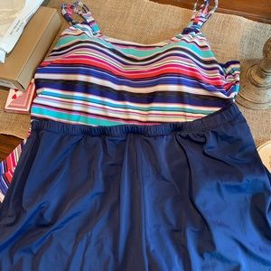 Women’s tanking short swimsuit set